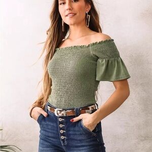 Willow and Root ruffle trim top